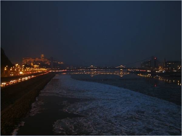 Eis auf der Donau